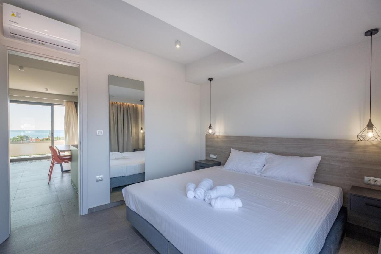 Sky-High 70Sqm Penthouse W. Stunning Views - 05 Apartment Chania  Luaran gambar
