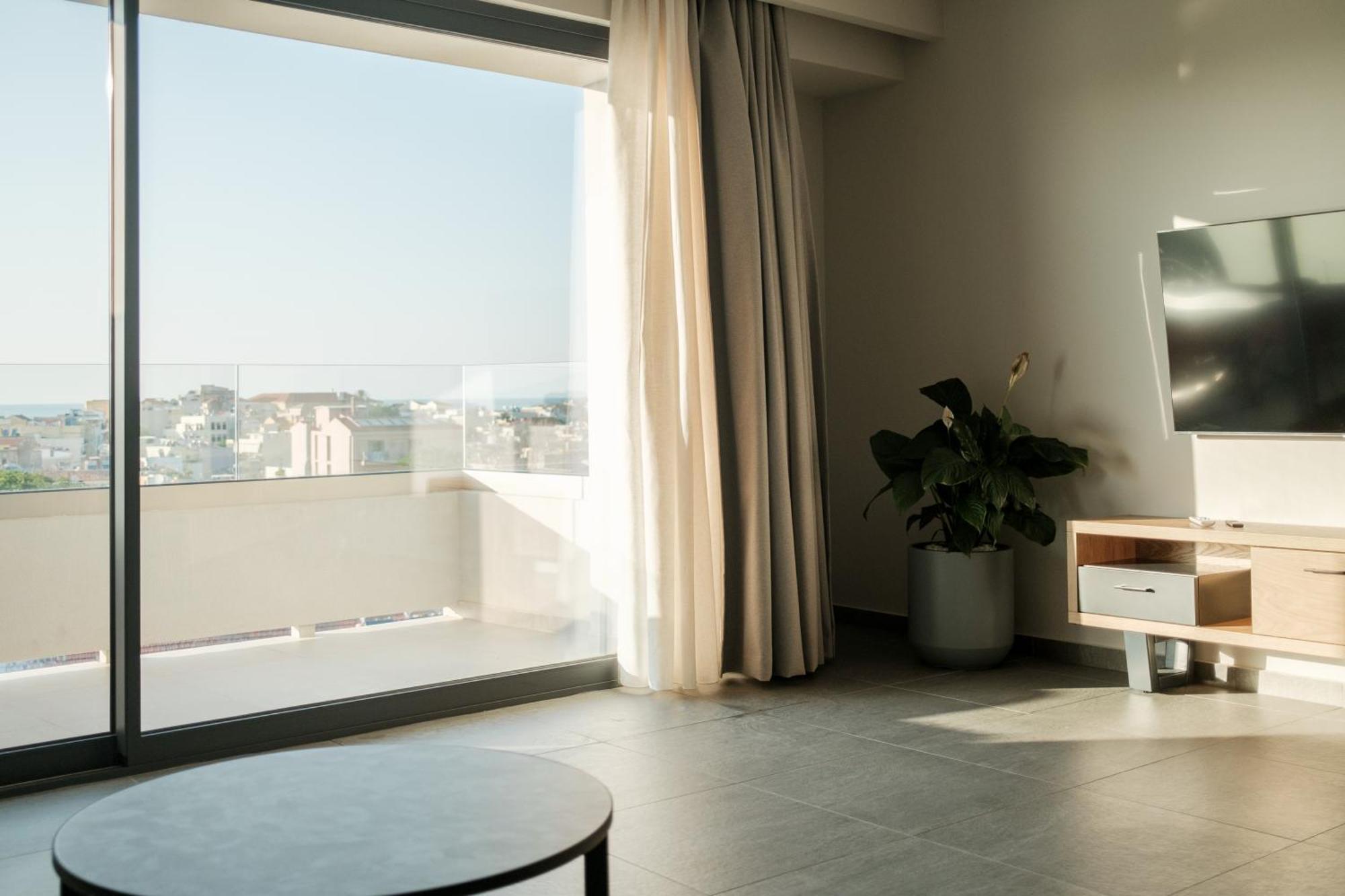 Sky-High 70Sqm Penthouse W. Stunning Views - 05 Apartment Chania  Luaran gambar